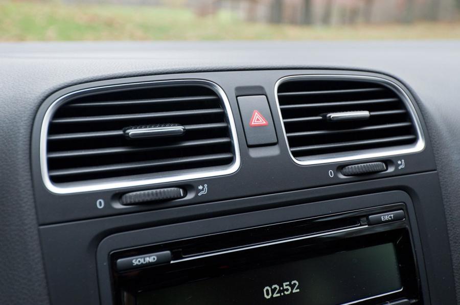  Volkswagen Golf GTi 2012 года  (фото 5 из 48)